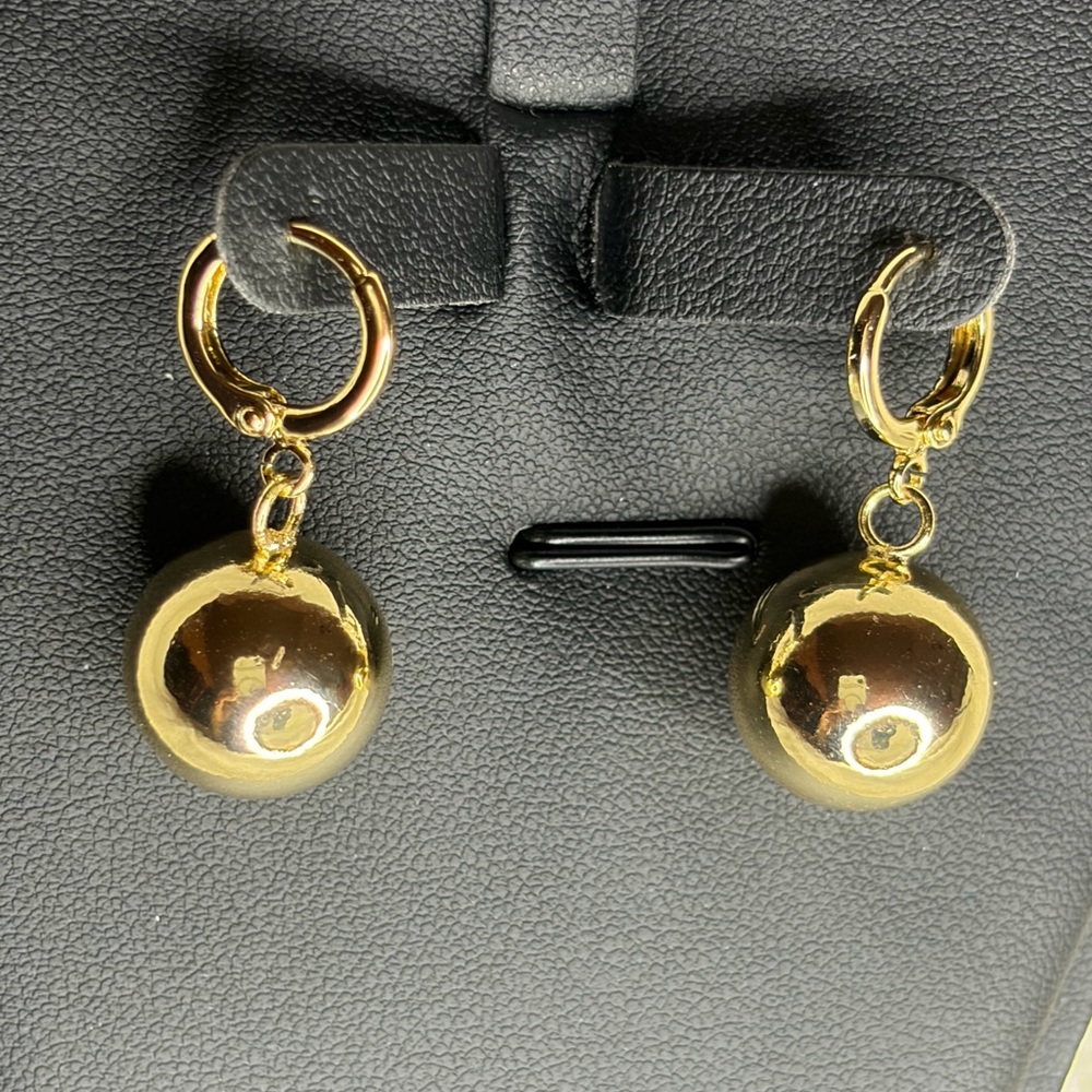 Elegant Gold plated Drop Earrings